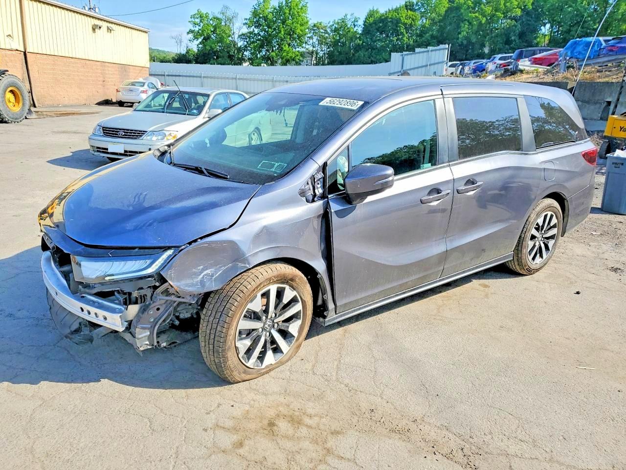 2025 Honda Odyssey EX-L, VIN 5FNRL6H65SB078398 — Front end
