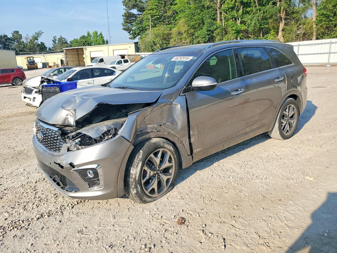 2019 Kia Sorento SX, VIN 5XYPKDA52KG500636 — Front end
