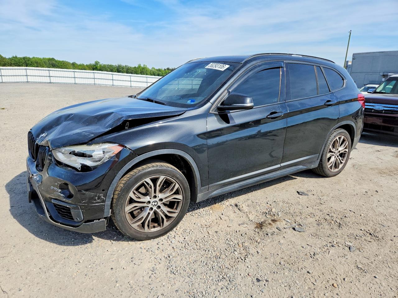 2017 BMW X1 xDrive28i, VIN WBXHT3Z30H4A52098 — Front end