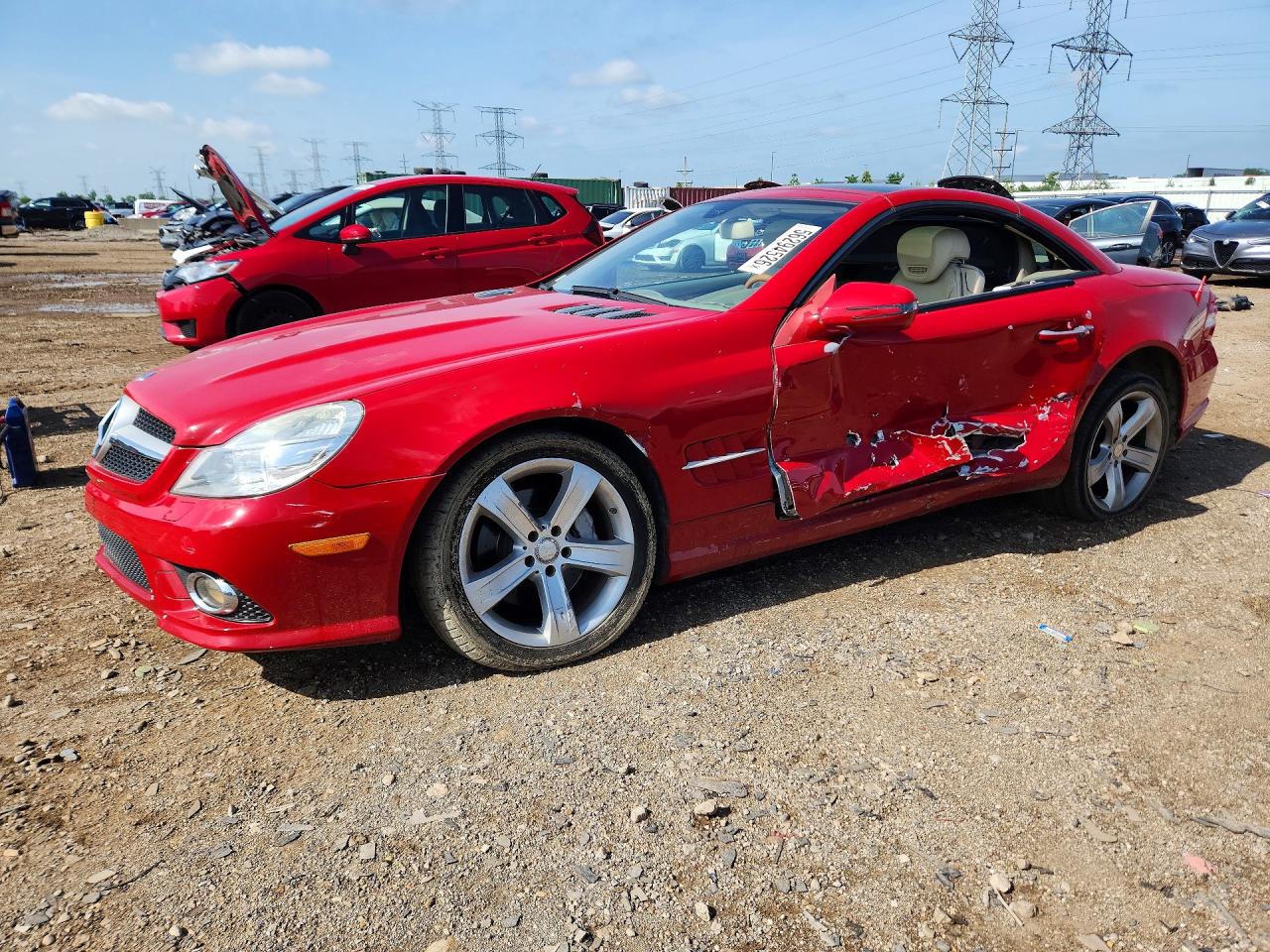 2009 Mercedes-Benz SL 550, VIN WDBSK71FX9F149975 — Side