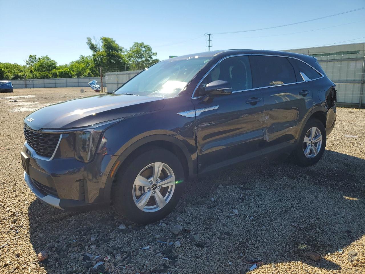 2025 Kia Sorento LX, VIN 5XYRG4JC1SG393118 — Side