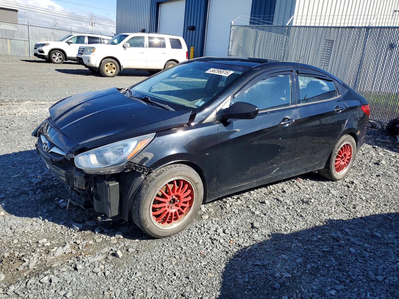 2014 Hyundai Accent GLS, VIN KMHCT4AE8EU762333 — Перед