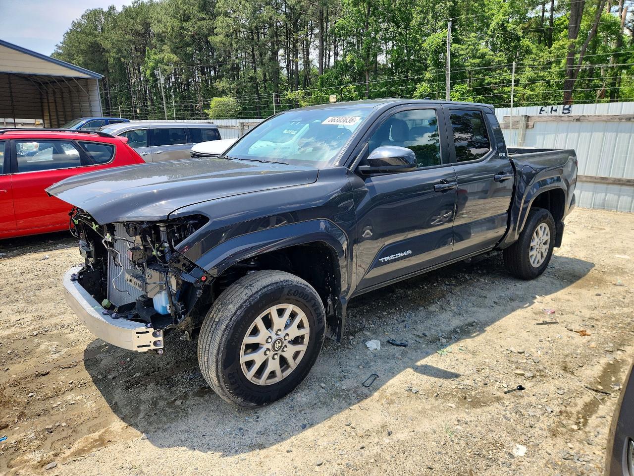 2026 Toyota Tacoma SR5, VIN 3TMLB5JNXTM213215 — Перед