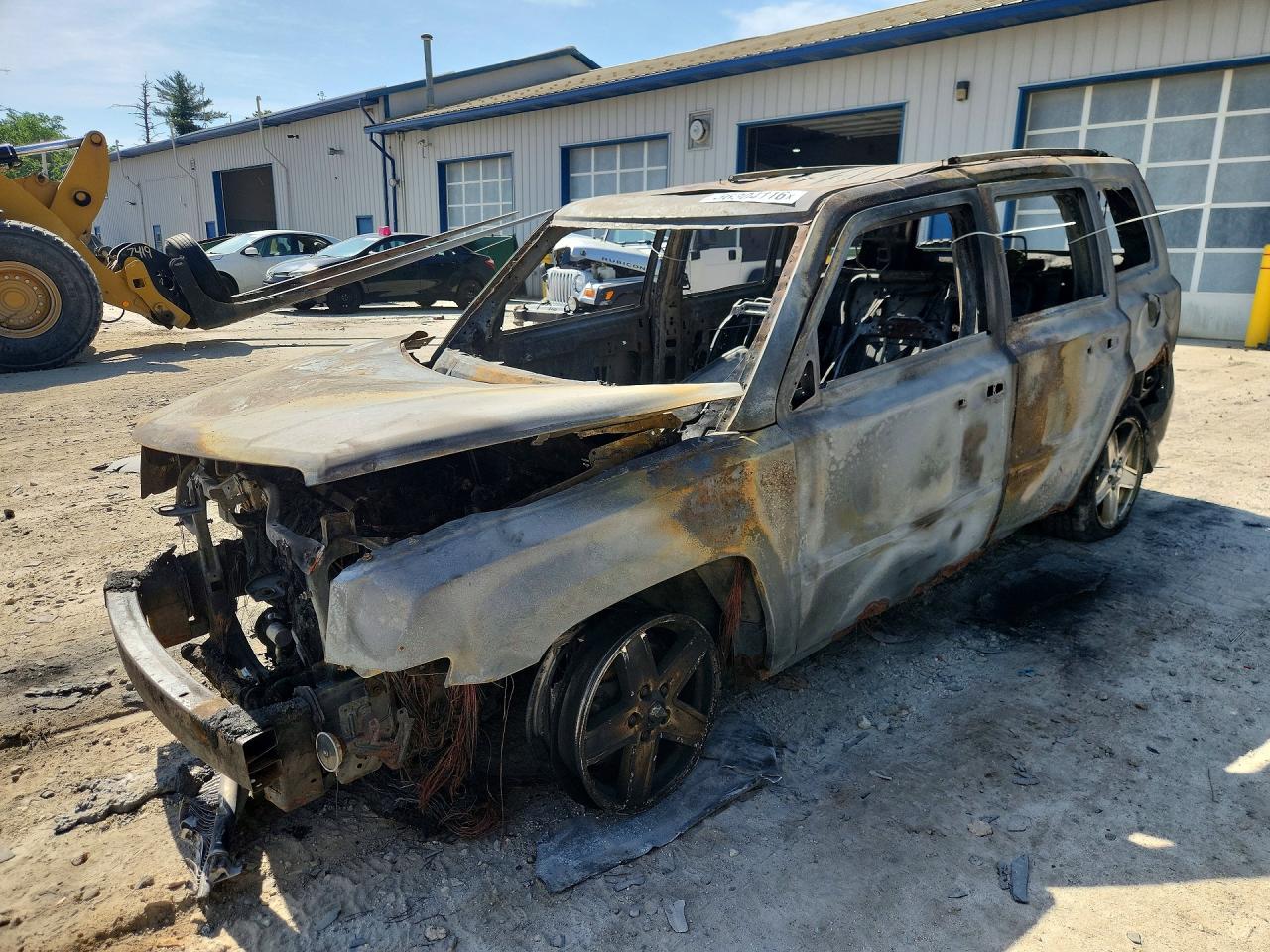 2010 Jeep Patriot Limited, VIN 1J4NF4GB6AD522462 — Burn