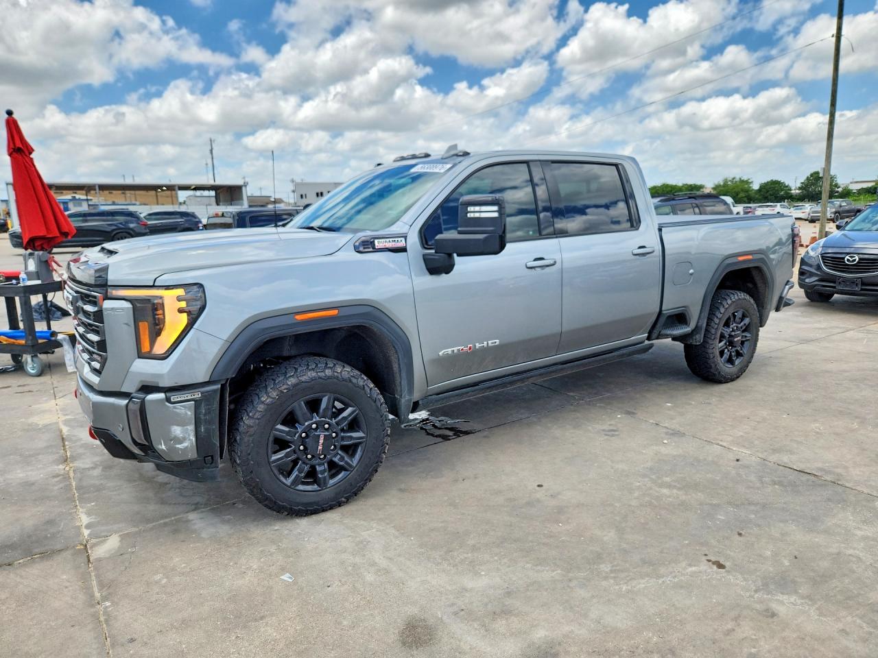 2024 GMC Sierra 2500HD AT4, VIN 1GT49PEY9RF229589 — Front end