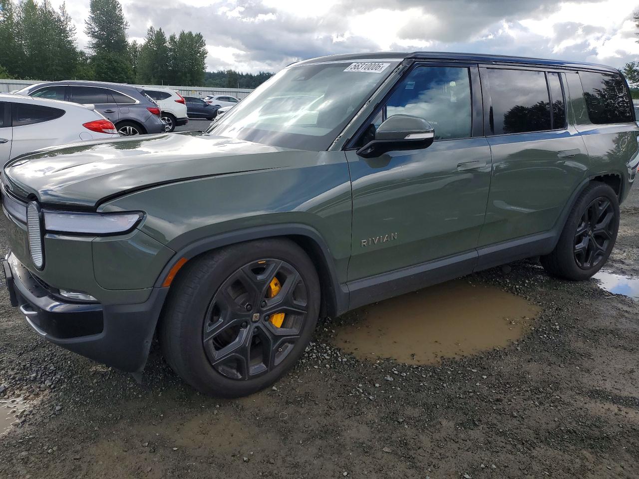 2023 Rivian R1S Launch Edition, VIN 7PDSGABLXPN007917 — Rear end