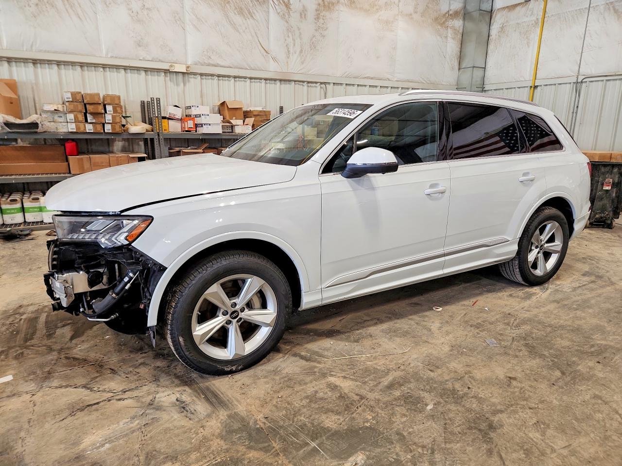2023 Audi Q7 Premium Plus, VIN WA1LCBF7XPD029698 — Перед