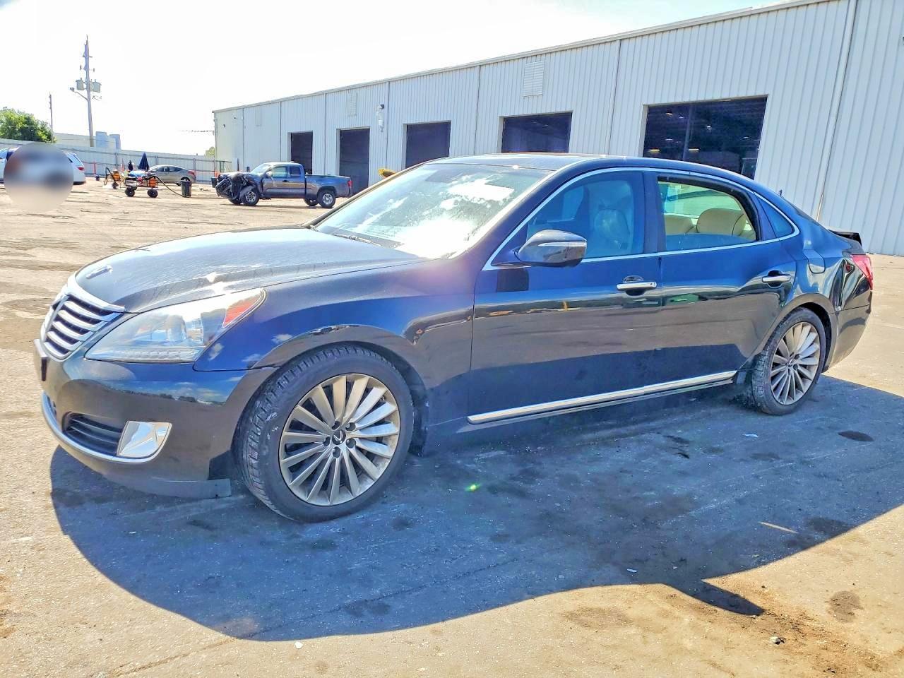 2014 Hyundai Equus Signature, VIN KMHGH4JH0EU090989 — Rear end