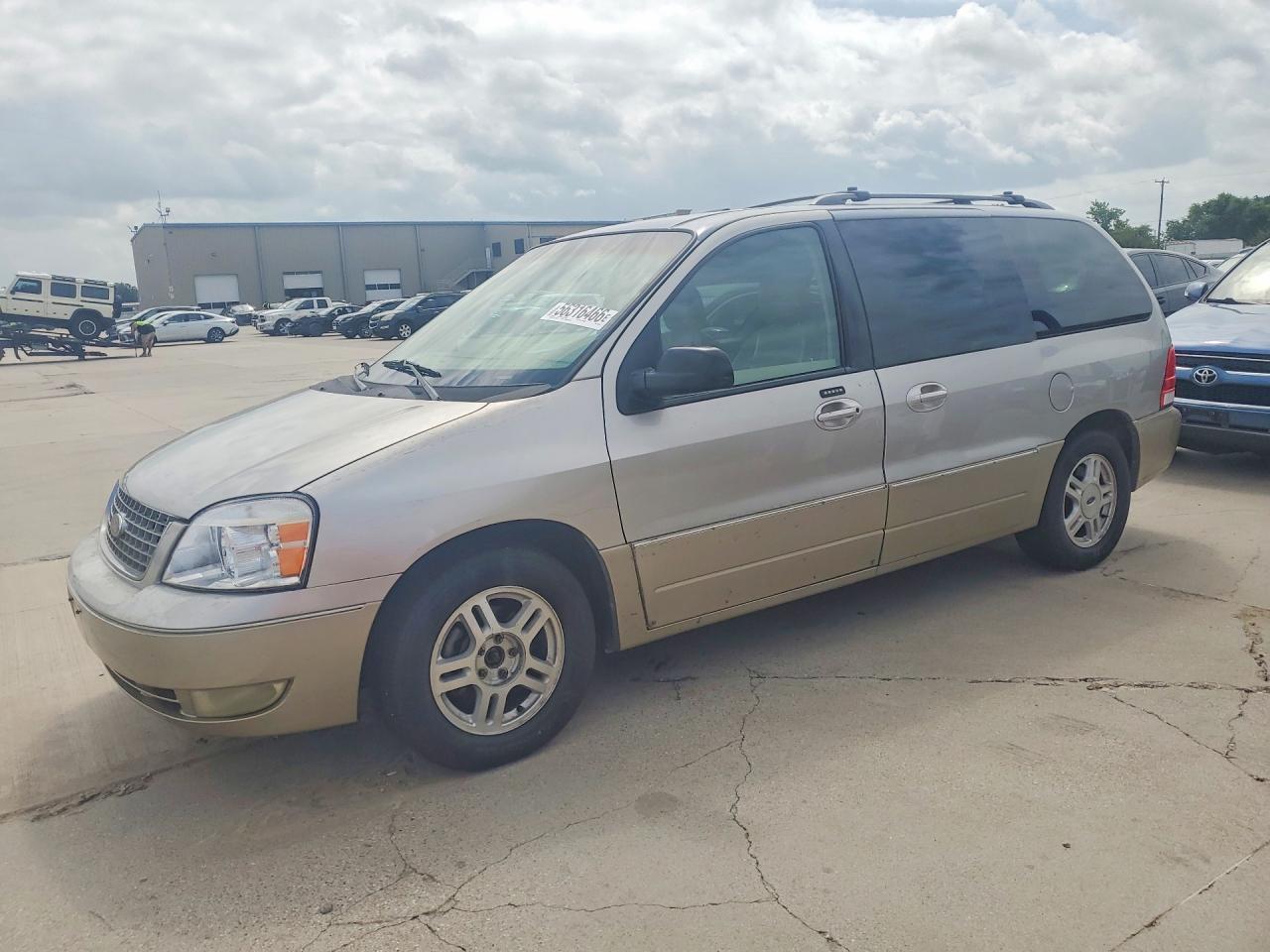 2004 Ford Freestar Limited, VIN 2FMDA58214BA61875 — Front end