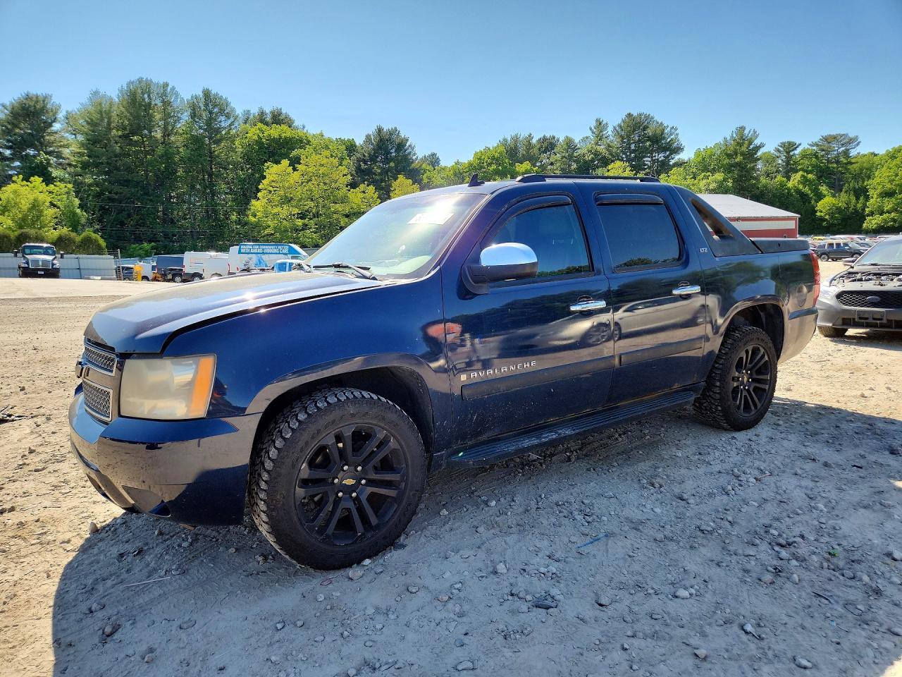 2008 Chevrolet Avalanche 1LT, VIN 3GNFK12318G139991 — Minor dents and scratches