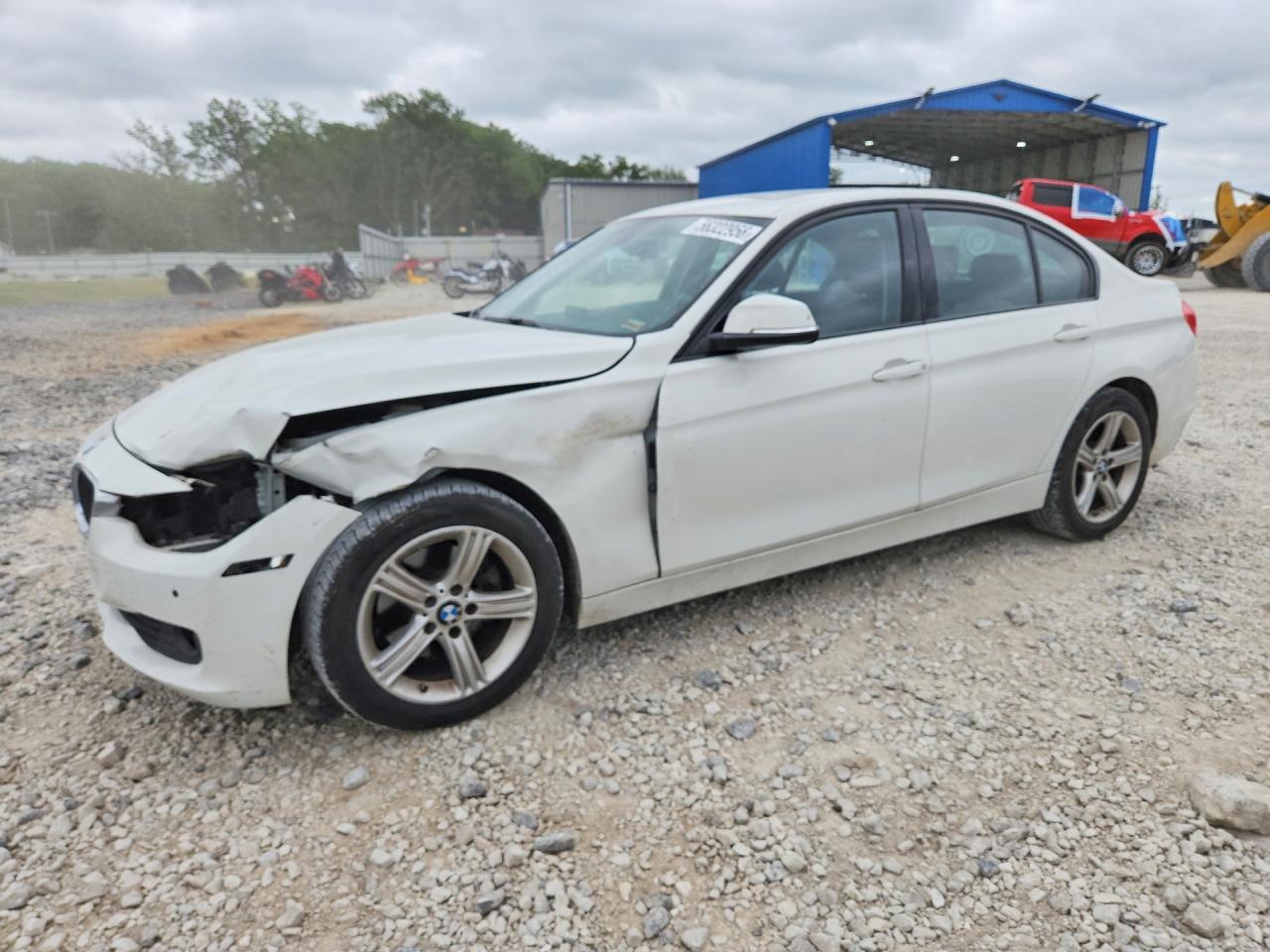 2015 BMW 3 Series 328i, VIN WBA3A5C59FF606690 — Front end