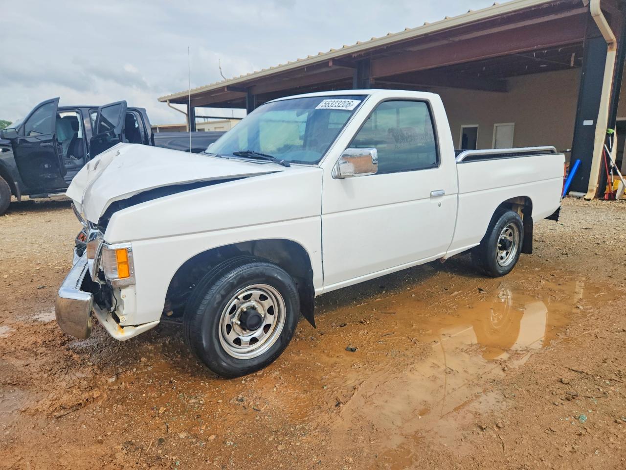 1994 Nissan Frontier, VIN 1N6SD11S8RC406880 — Front end
