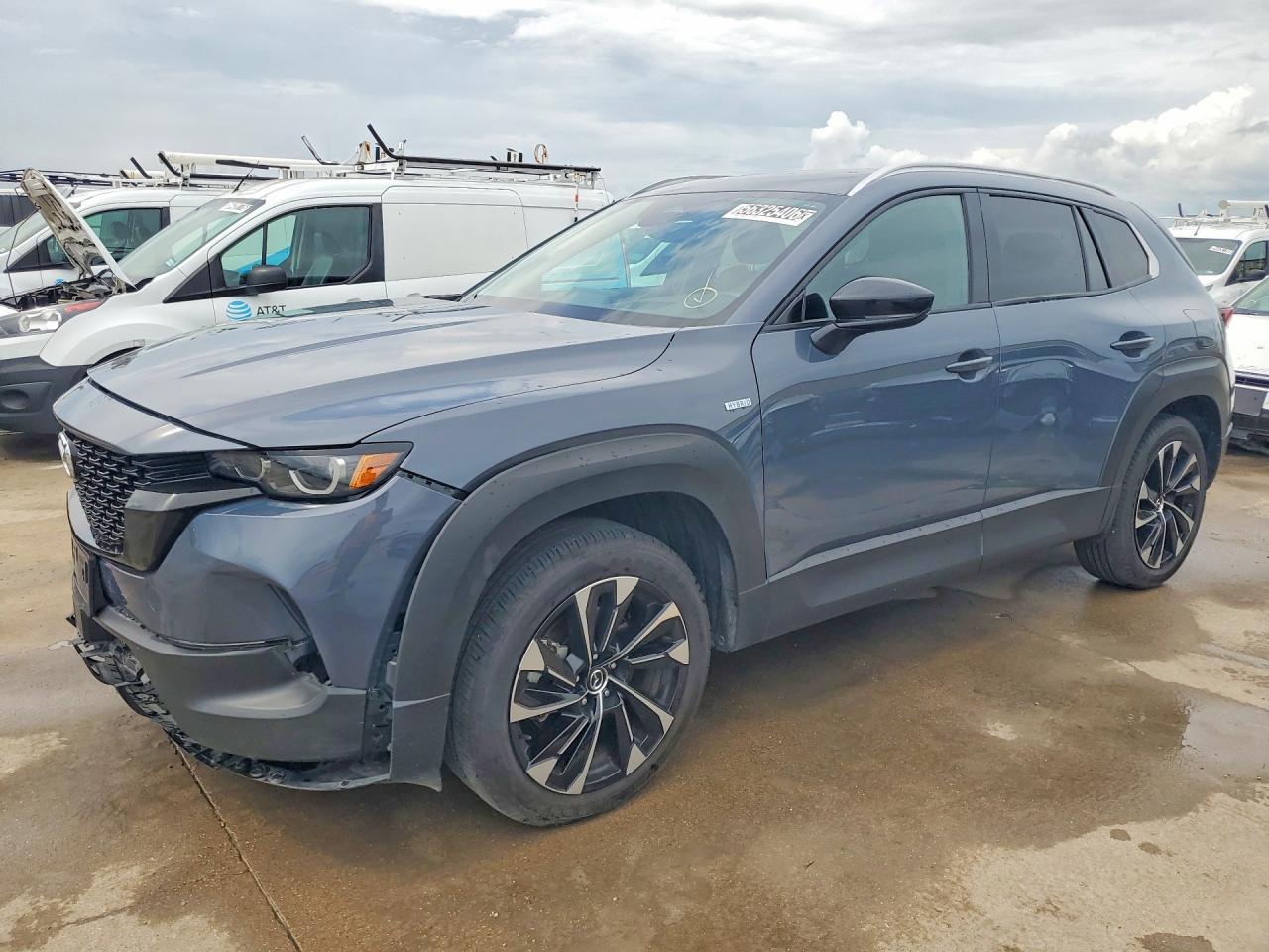 2025 Mazda CX-50 Hybrid Premium Plus Package, VIN 7MMVAAEW4SN134540 — Front end