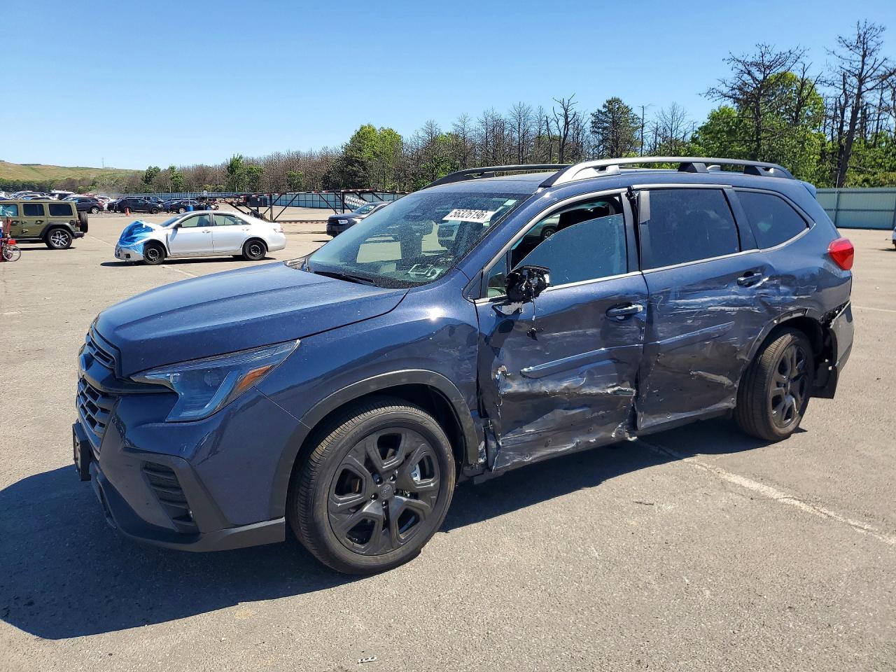 2025 Subaru Ascent Onyx Edition Touring, VIN 4S4WMAWD4S3403569 — Side