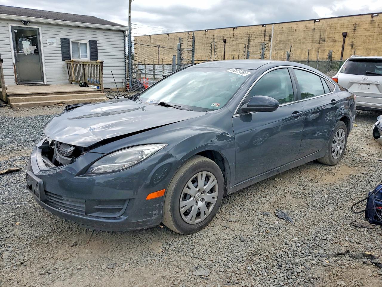2013 Mazda 6 i Sport, VIN 1YVHZ8BH9D5M13967 — Front end