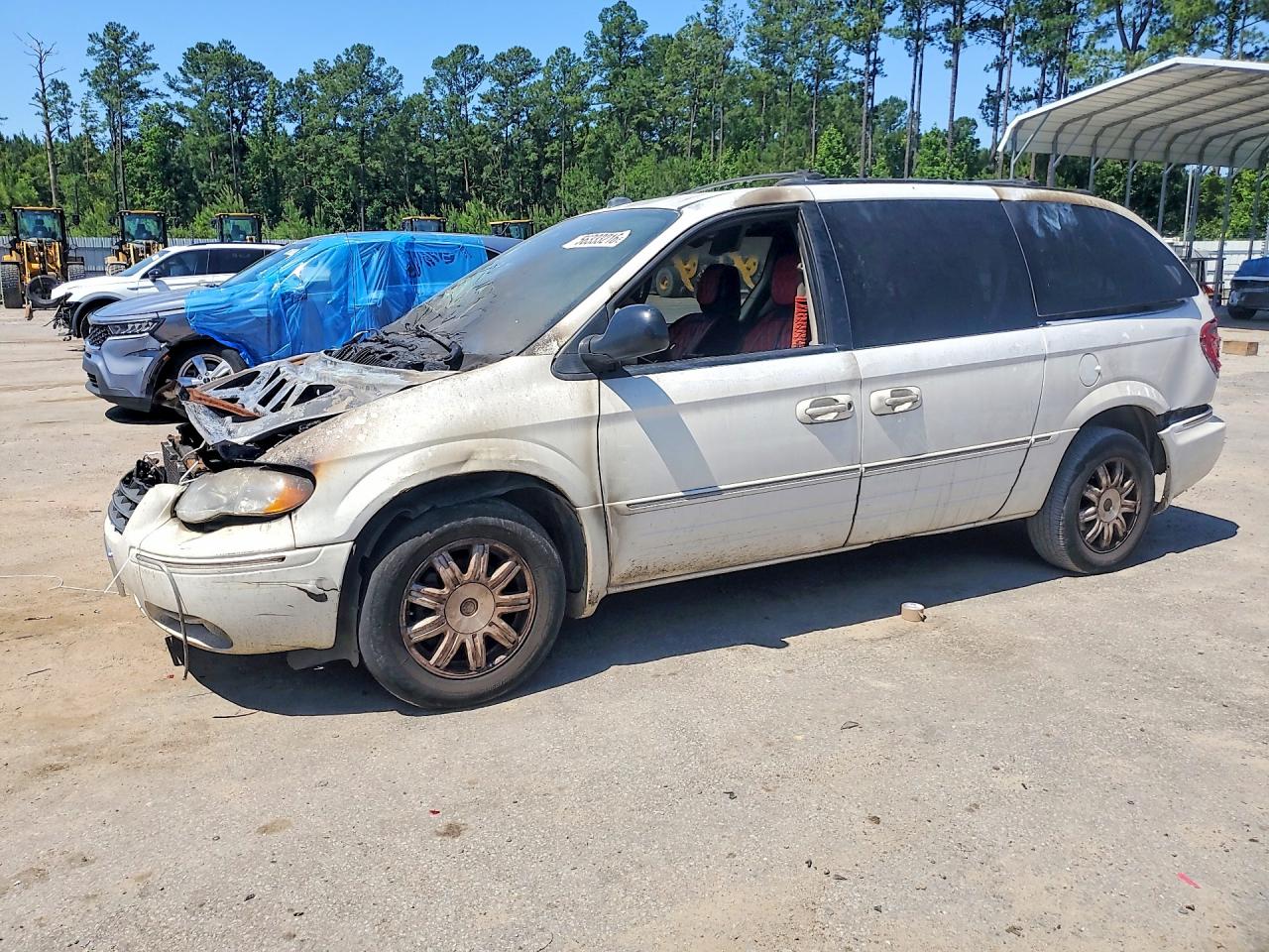 2005 Chrysler Town & Country Touring, VIN 2C4GP54L05R511667 — Burn