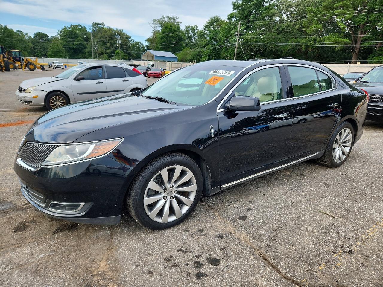 2016 Lincoln MKS, VIN 1LNHL9DK1GG601781 — Roof