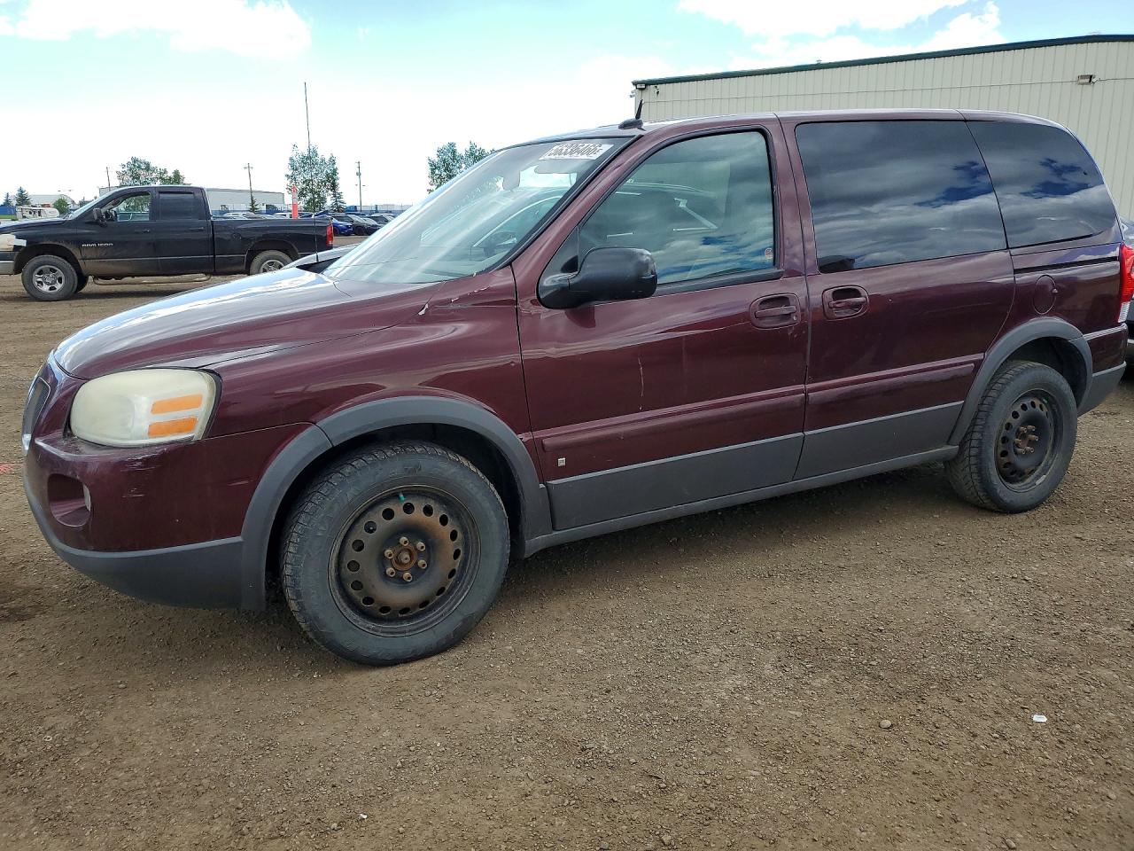 2008 Pontiac Montana, VIN 1GMDU03W18D149829 — Front end
