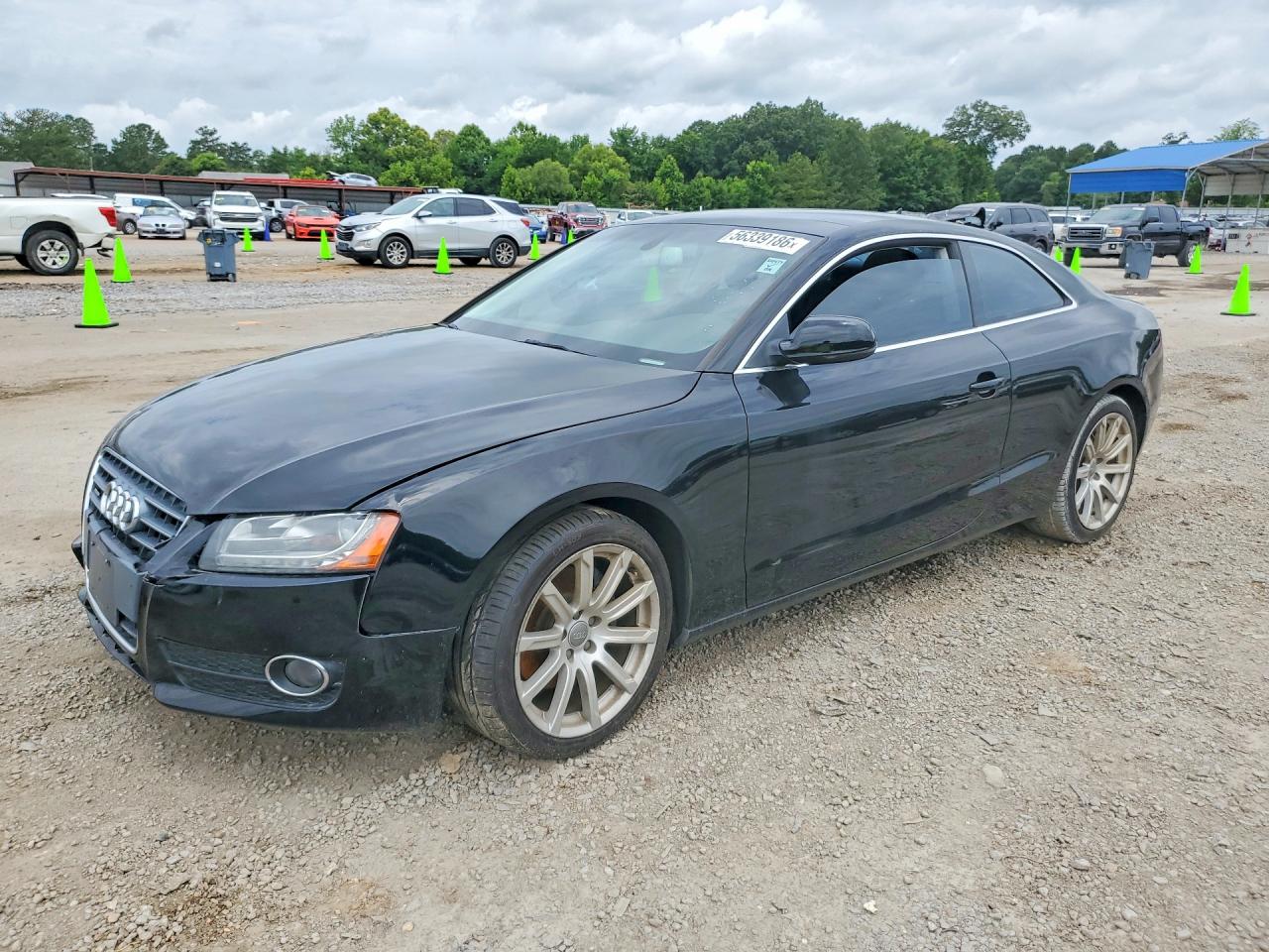 2011 Audi A5 Premium Plus, VIN WAULFAFR3BA058718 — Перед