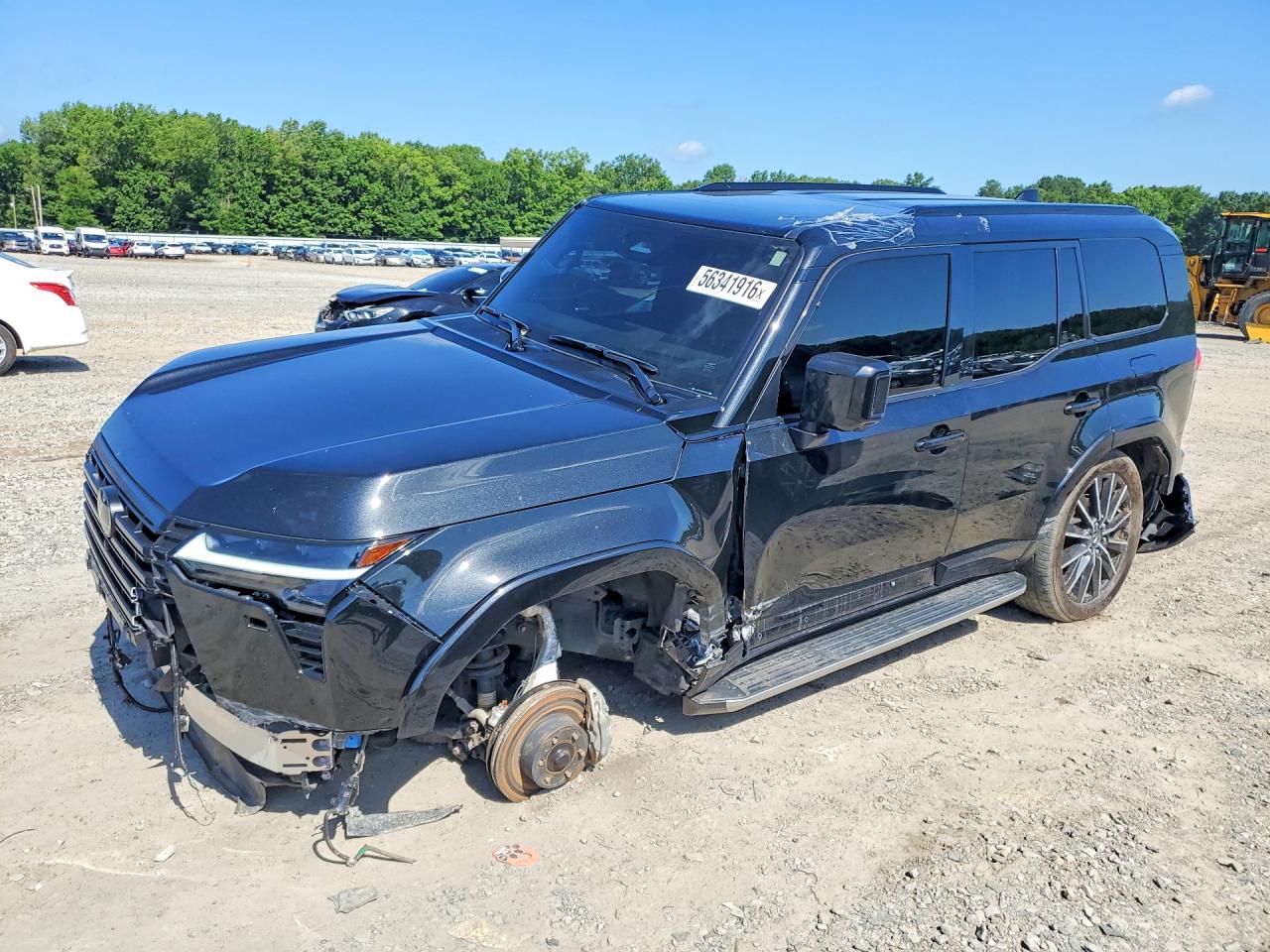 2024 Lexus GX 550 Luxury, VIN JTJVBCDXXR5026336 — Front end
