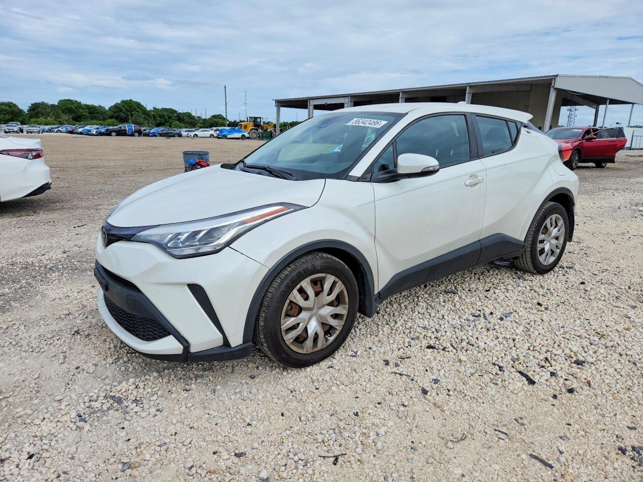 2021 Toyota C-HR LE, VIN NMTKHMBX7MR132533 — Front end