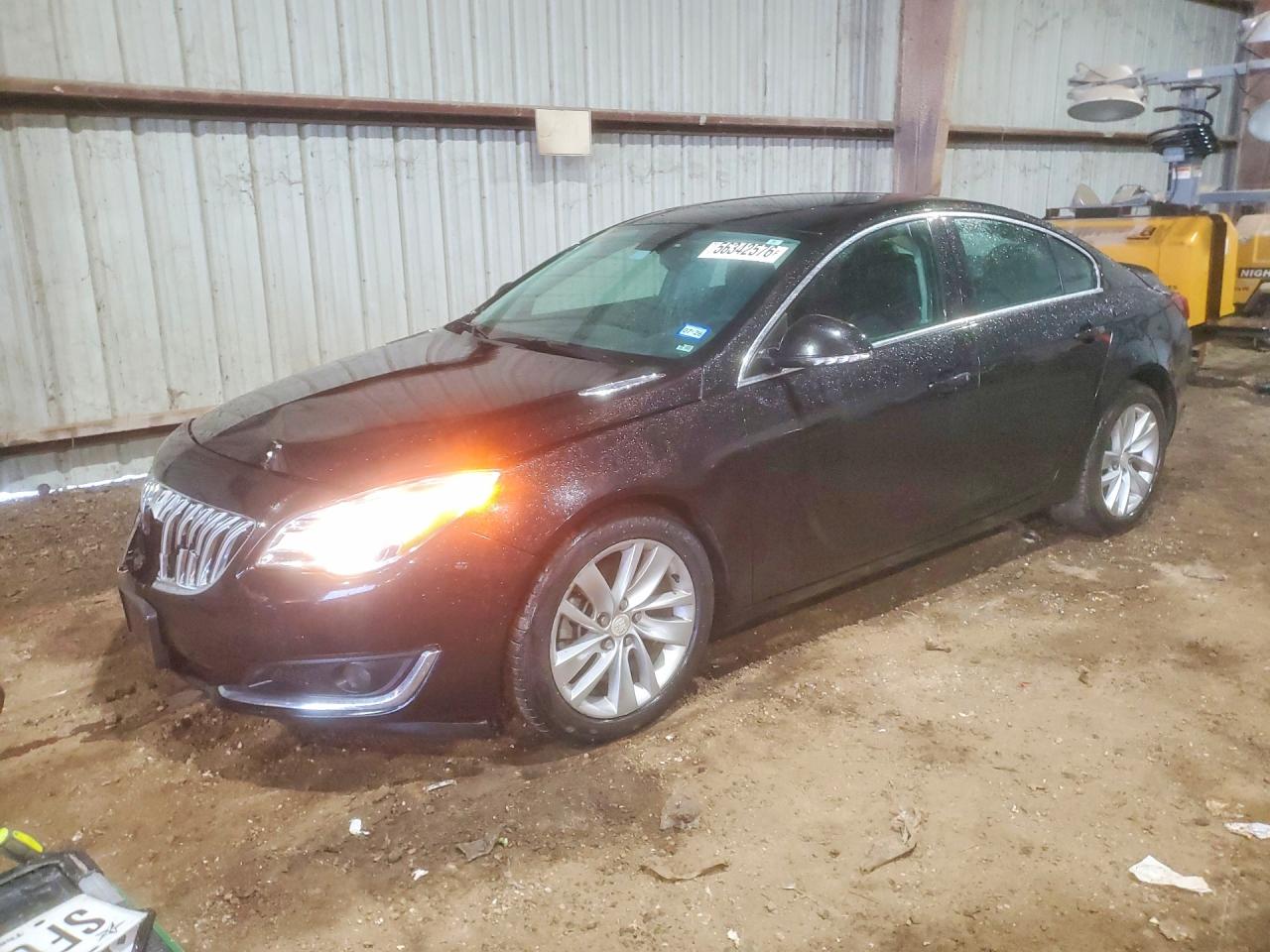 2016 Buick Regal Sport Touring, VIN 2G4G35EX6G9201048 — Front end