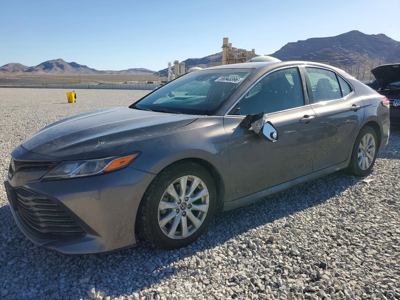 2018 Toyota Camry SE, VIN 4T1B11HK3JU568122 — Днище