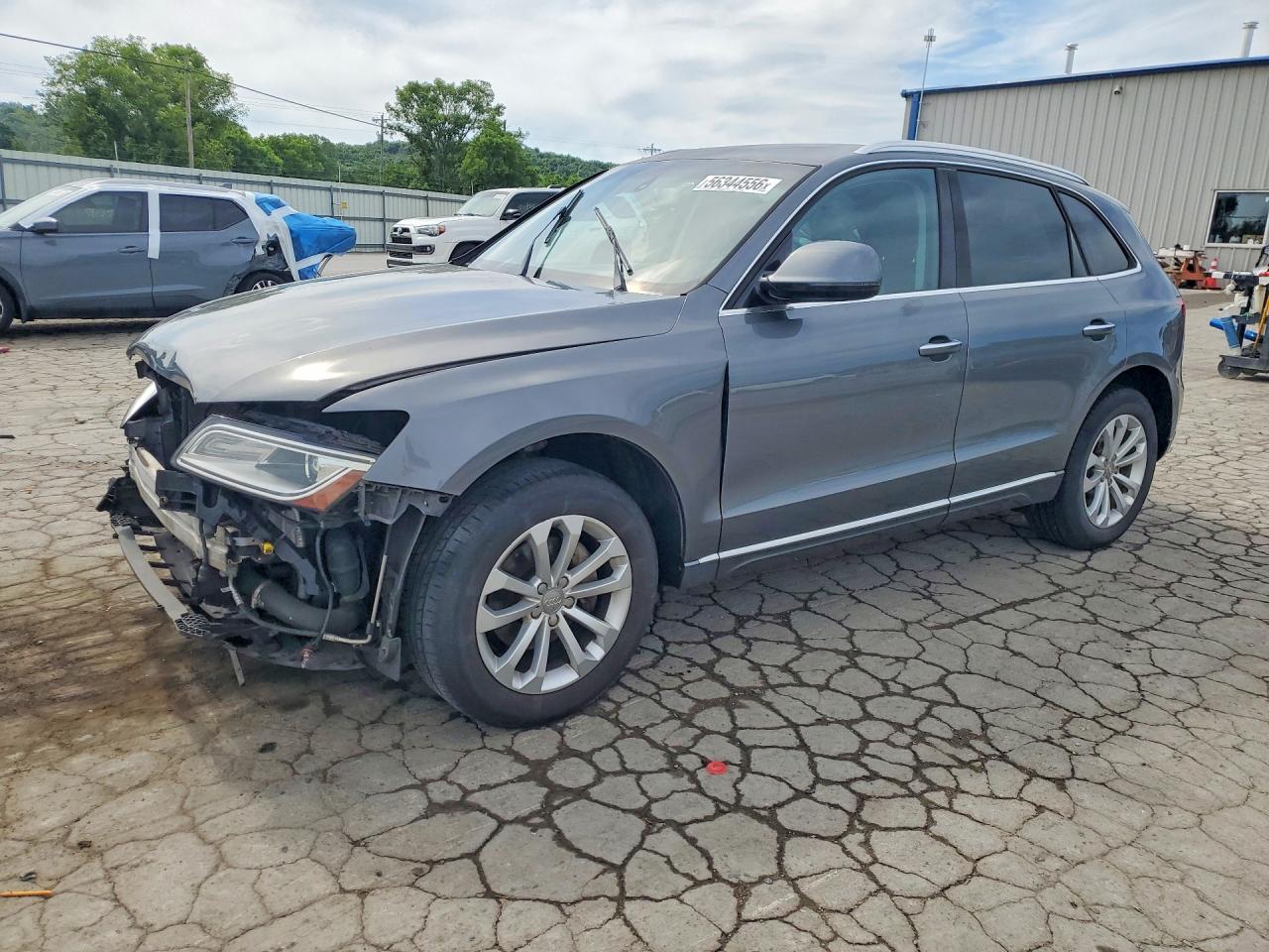 2016 Audi Q5 Premium, VIN WA1C2AFP8GA121942 — Front end