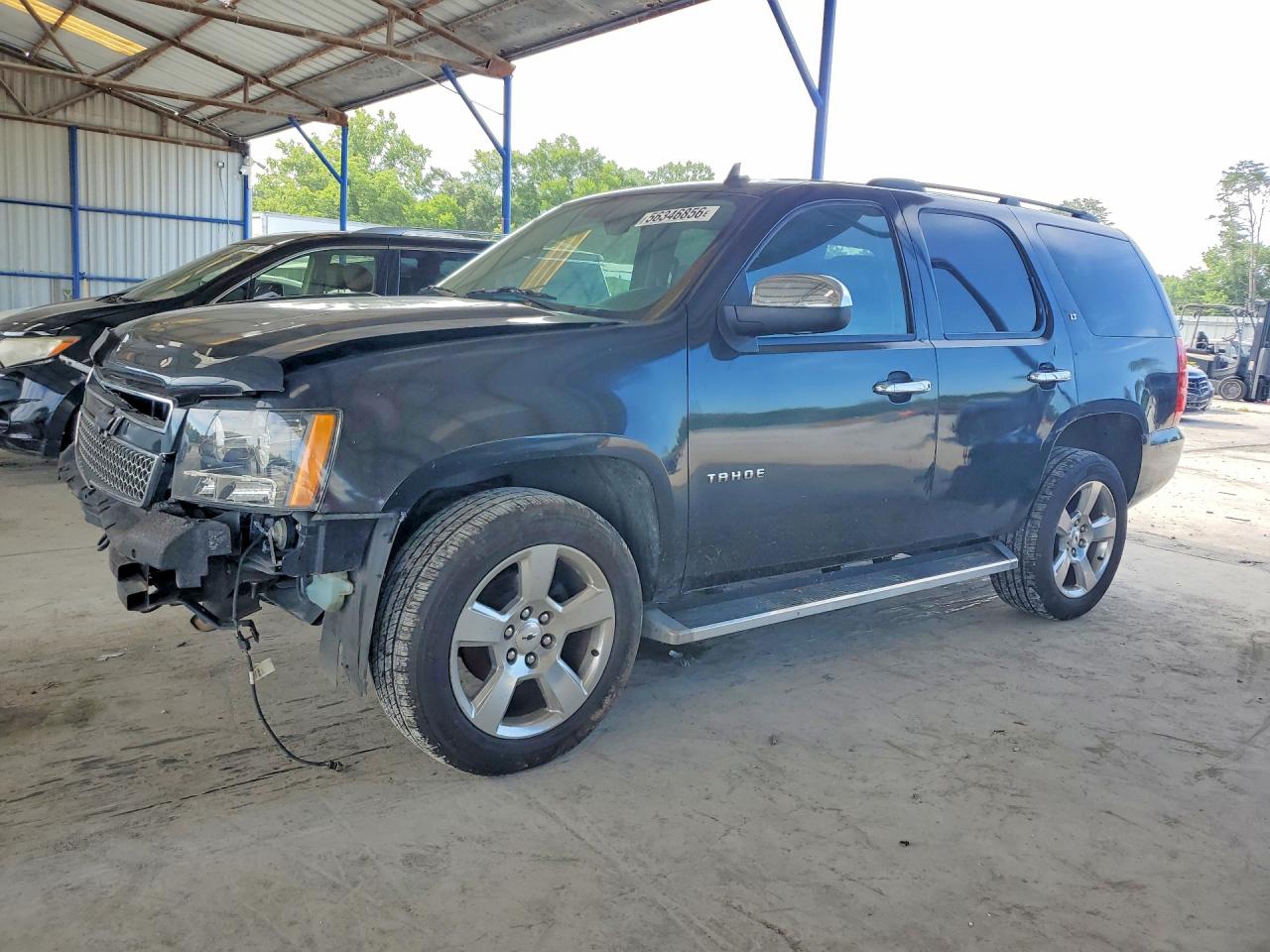 2011 Chevrolet Tahoe LT, VIN 1GNSKBE05BR259435 — Front end