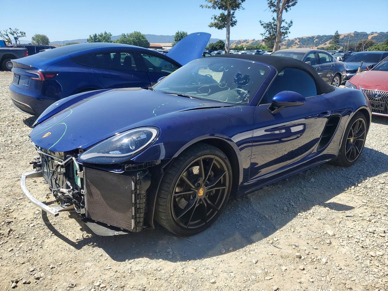 2024 Porsche 718 Boxster, VIN WP0CA2A87RK205214 — Front end