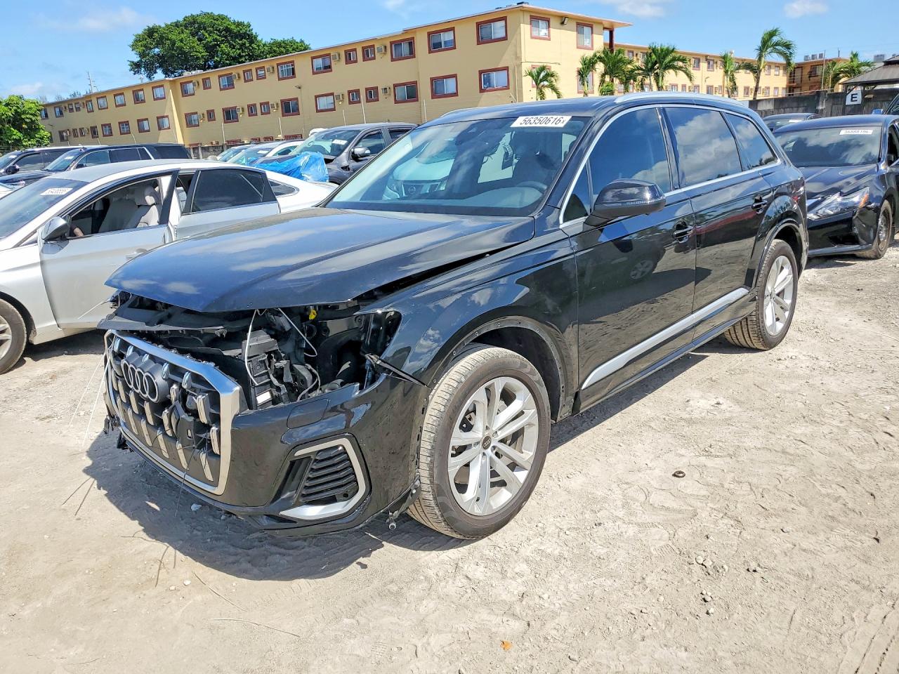2025 Audi Q7 Premium, VIN WA1ACBF74SD012525 — Front end