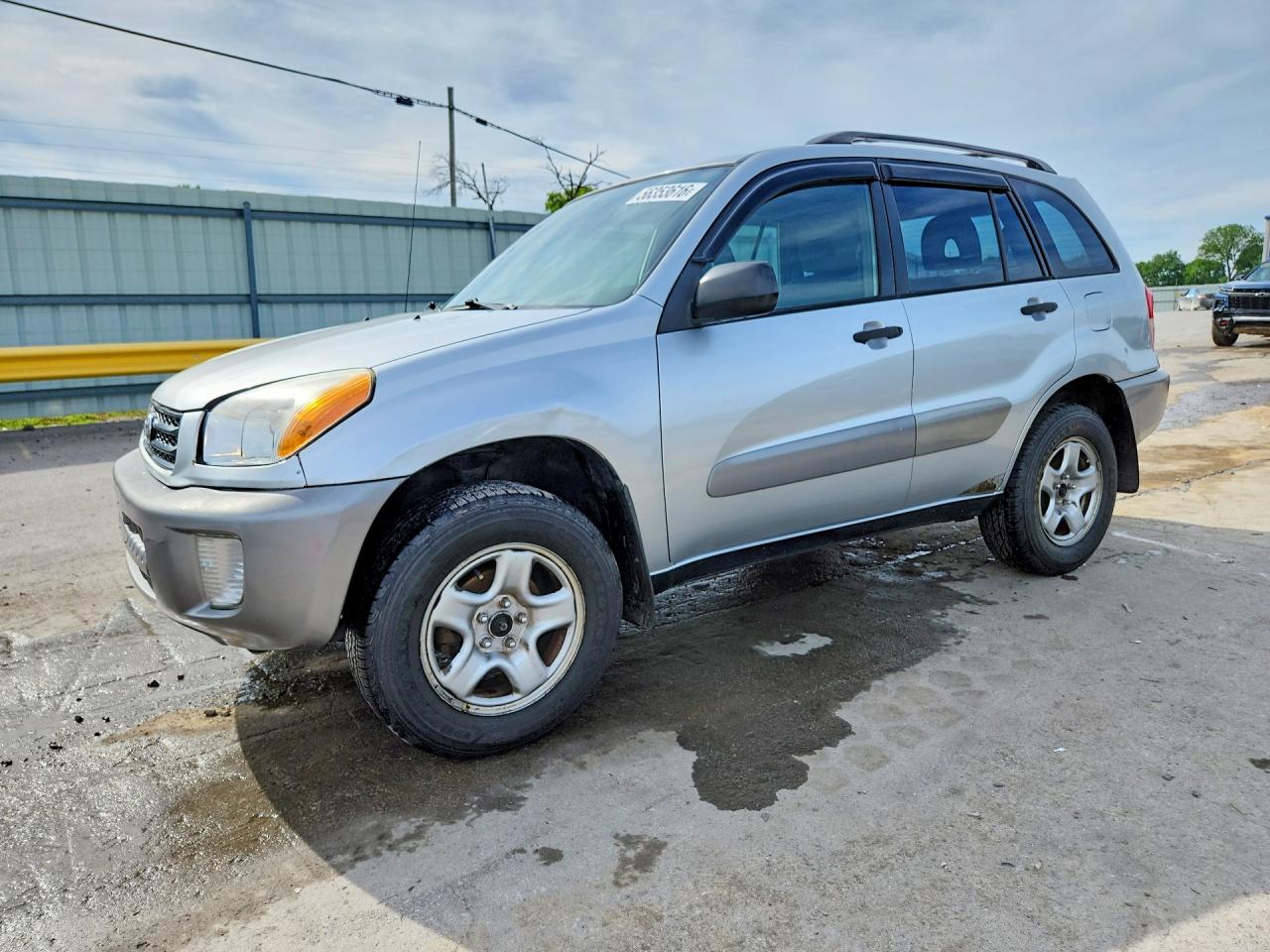 2002 Toyota RAV4, VIN JTEHH20V426014112 — Front end
