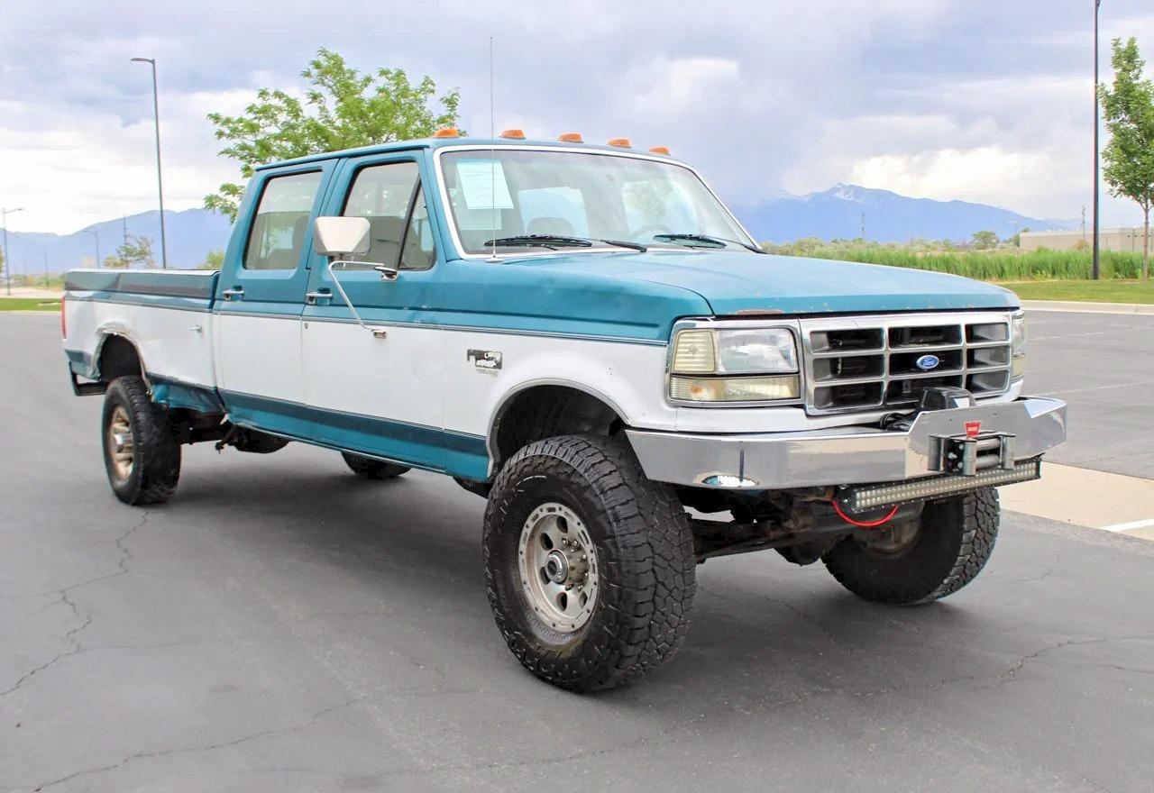 1995 Ford F-350, VIN 1FTJW36F5SEA22081 — All over