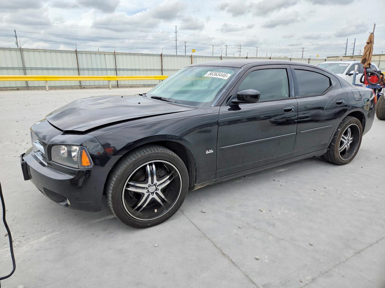 2010 Dodge Charger SXT, VIN 2B3CA3CV7AH242804 — Front end