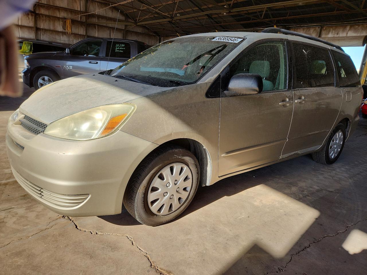 2005 Toyota Sienna CE, VIN 5TDZA23CX5S224225 — Normal wear