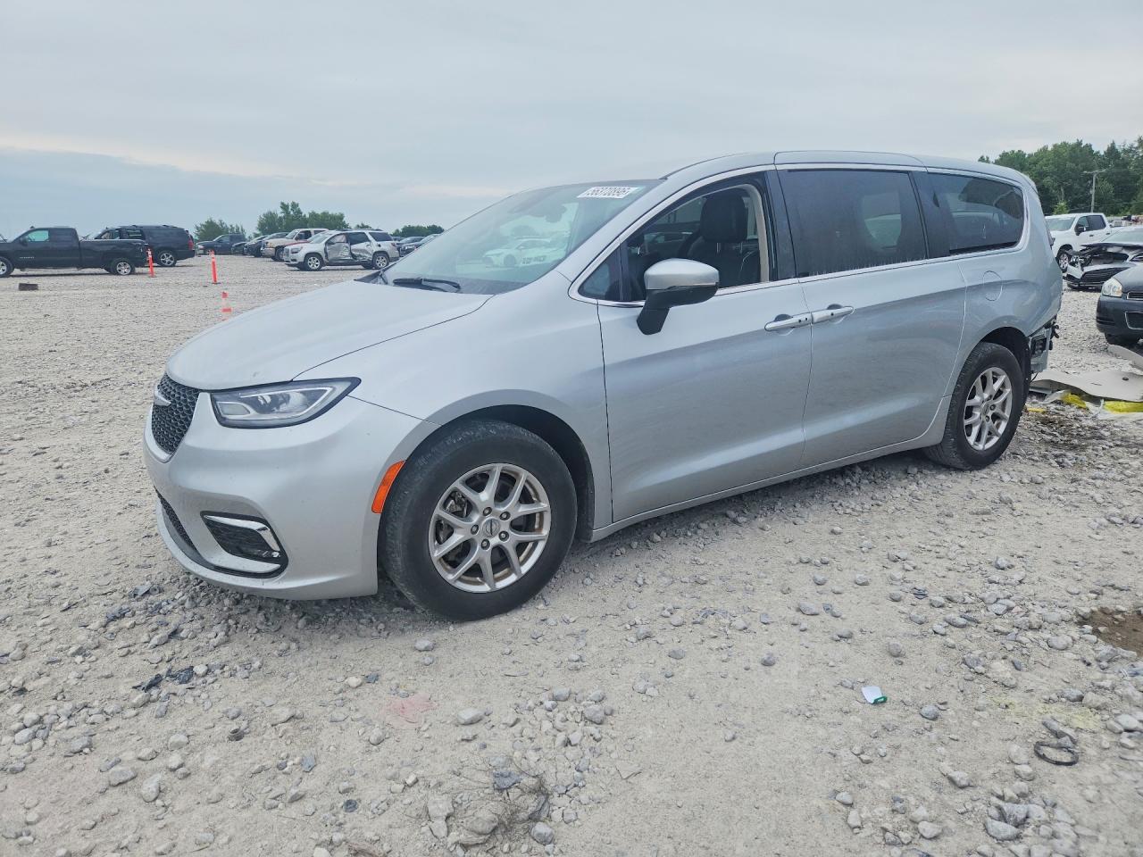 2023 Chrysler Pacifica Touring L, VIN 2C4RC1BG1PR506113 — Rear end
