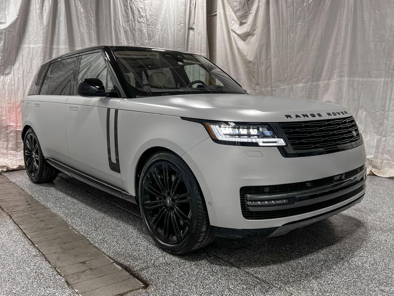 2023 Land Rover Range Rover Autobiography, VIN SALK1BE77PA033825 — Prior damage history