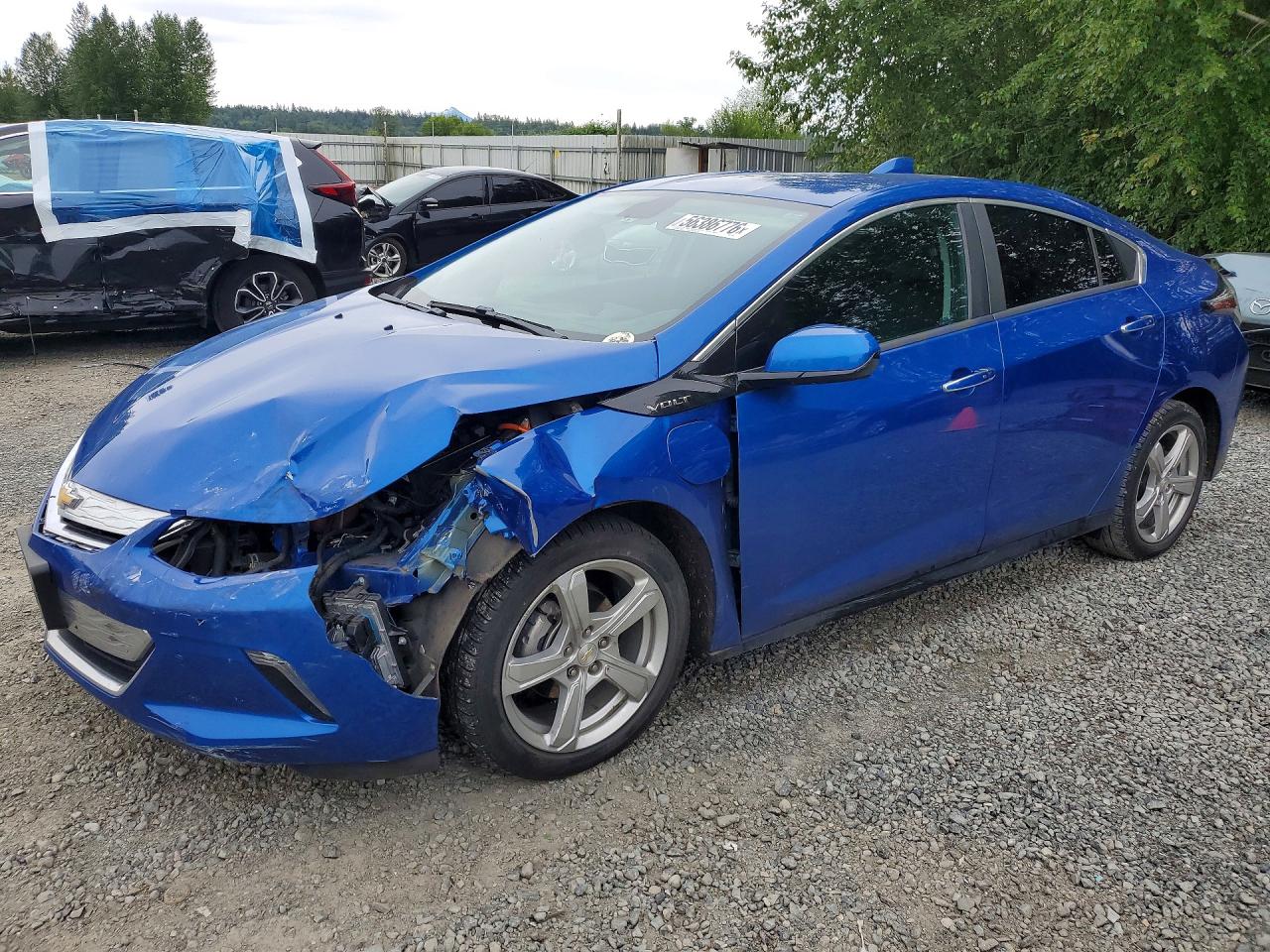 2017 Chevrolet Volt LT, VIN 1G1RC6S50HU110294 — Front end