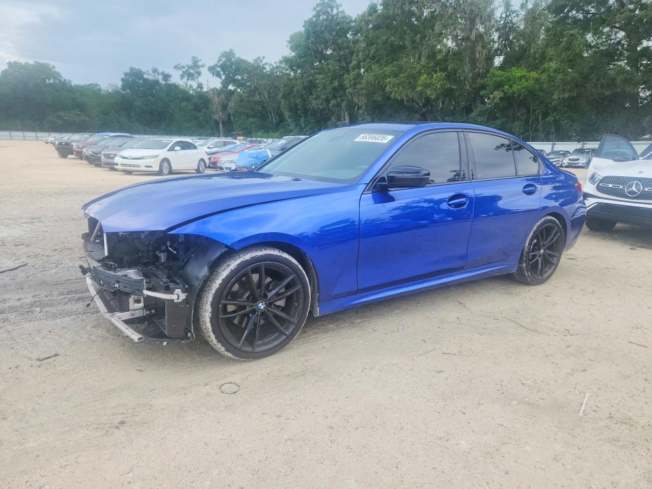 2022 BMW 3 Series 330i xDrive, VIN 3MW5R7J07N8C54298 — Перед
