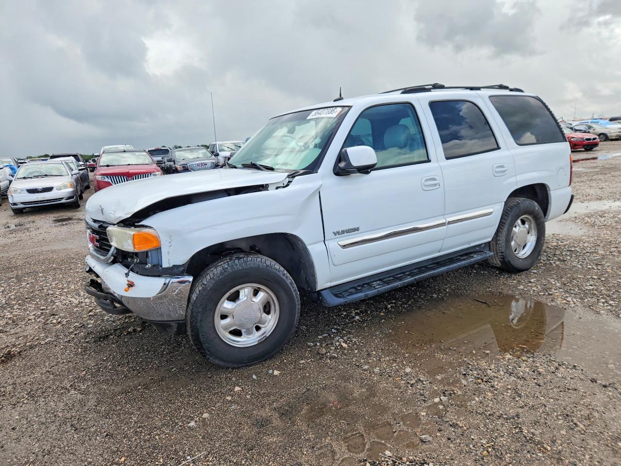 2003 GMC Yukon SLE, VIN 1GKEC13Z43J337478 — Перед