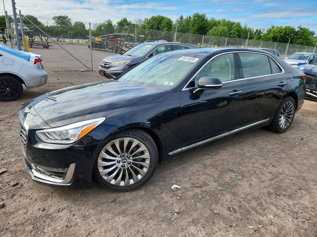 2017 Genesis G90 Premium, VIN KMHG34JA2HU025017 — Front end