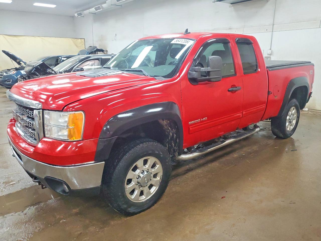 2013 GMC Sierra 2500HD SLE, VIN 1GT220CG3DZ335203 — Front end