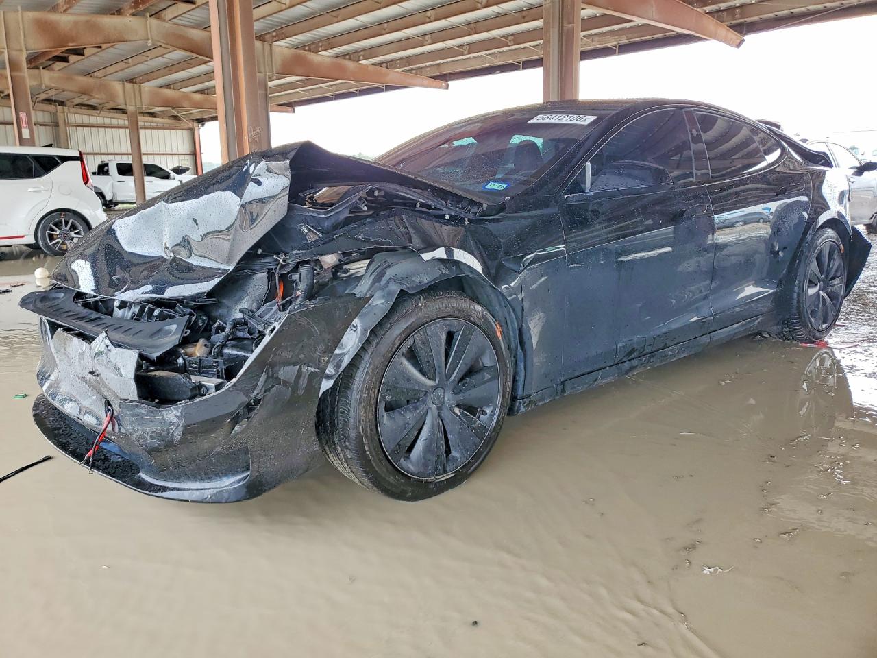 2024 Tesla Model S, VIN 5YJSA1E50RF537465 — Перед