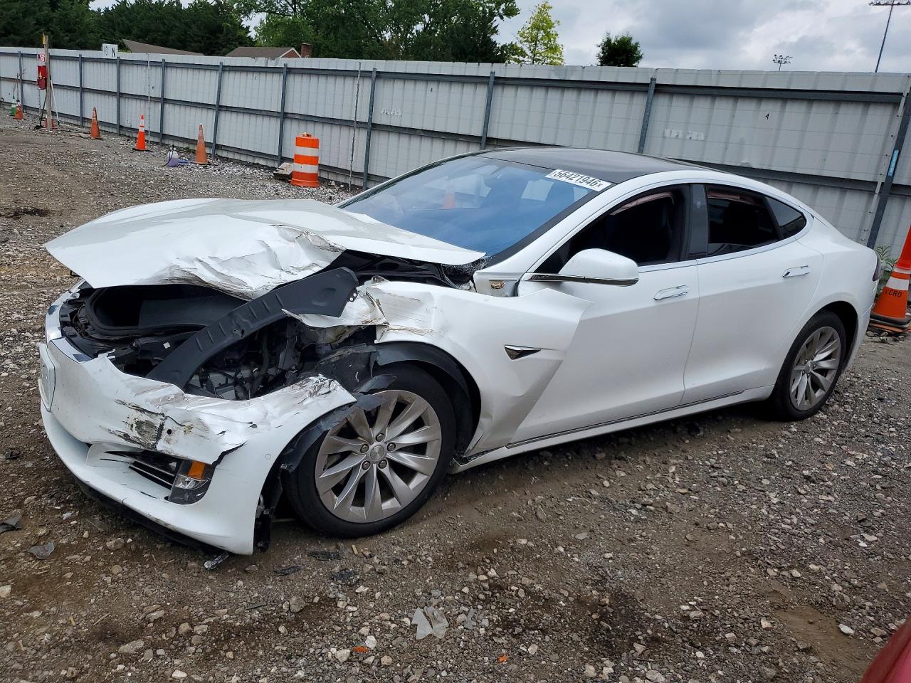 2020 Tesla Model S Long Range, VIN 5YJSA1E24LF358004 — Front end