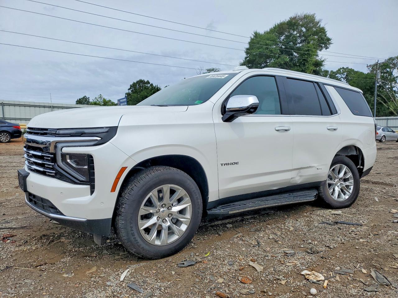 2025 Chevrolet Tahoe Premier, VIN 1GNS6SRD8SR106226 — Повреждение рамы