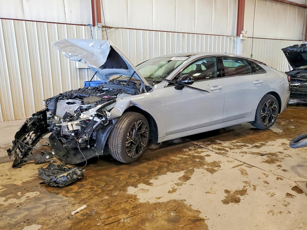 2025 Kia K5 GT-Line, VIN KNAG64J76S5380626 — Front end