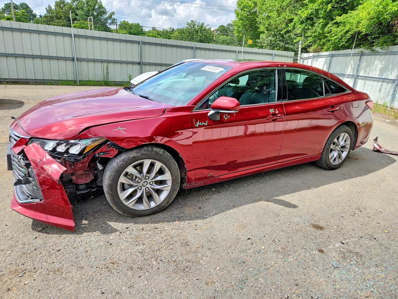 2019 Toyota Avalon XSE, VIN 4T1BZ1FB6KU004705 — Front end