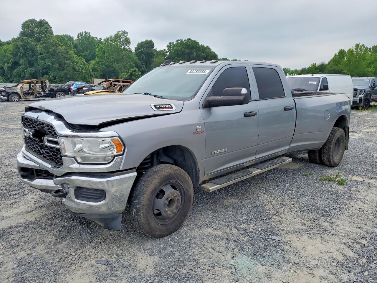 2020 Ram 3500 Tradesman, VIN 3C63RRGL7LG223649 — Front end