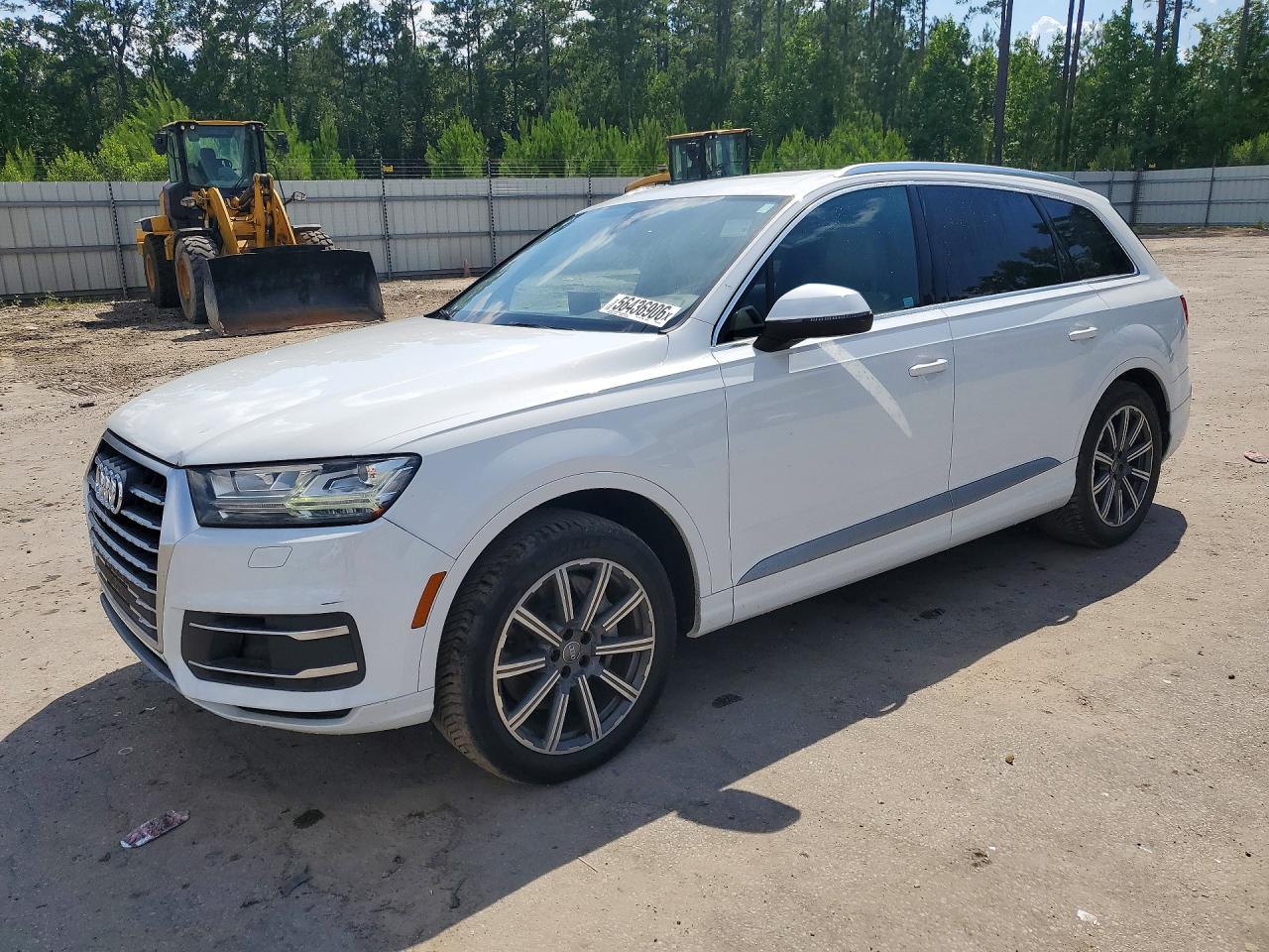 2017 Audi Q7 Premium Plus, VIN WA1LAAF77HD026307 — Engine fire
