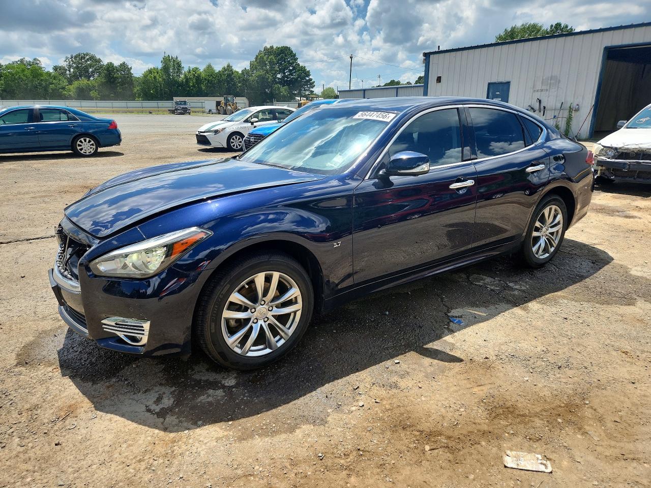 2019 Infiniti Q70 Luxe, VIN JN1BY1AR8KM585588 — Front end